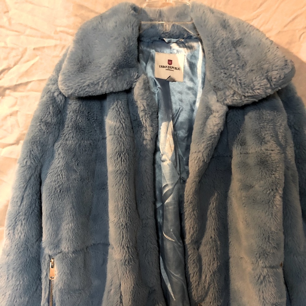Blue coat, ladies M